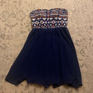 Strapless padded dress